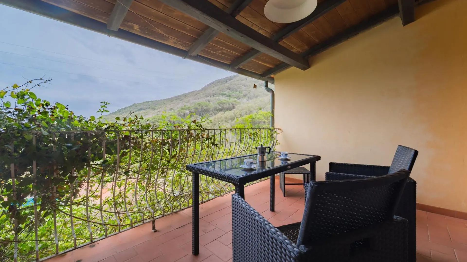 Apartment Relais Nisportino Borgo Alloro Fonte Ed Aida - Goelba Italy