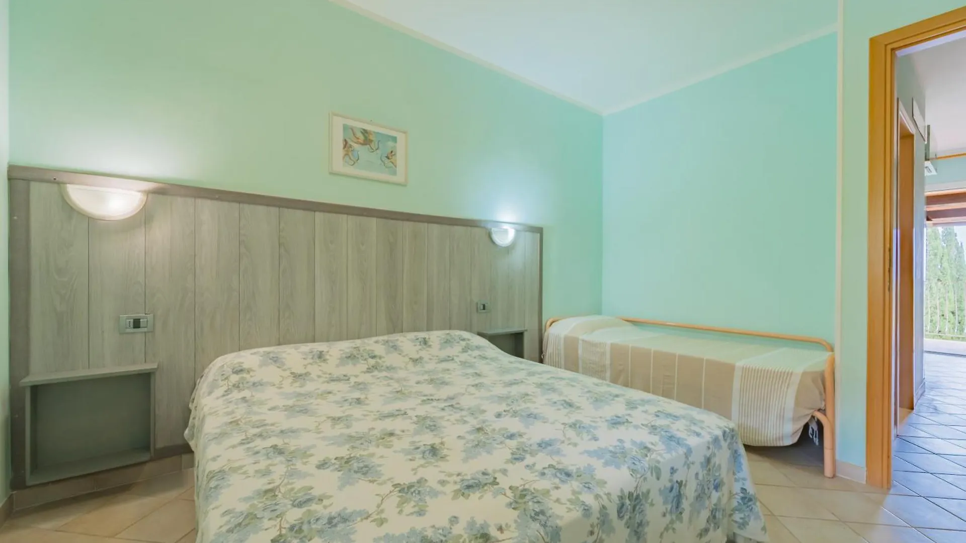 Relais Nisportino Borgo Alloro Fonte Ed Aida - Goelba Italy