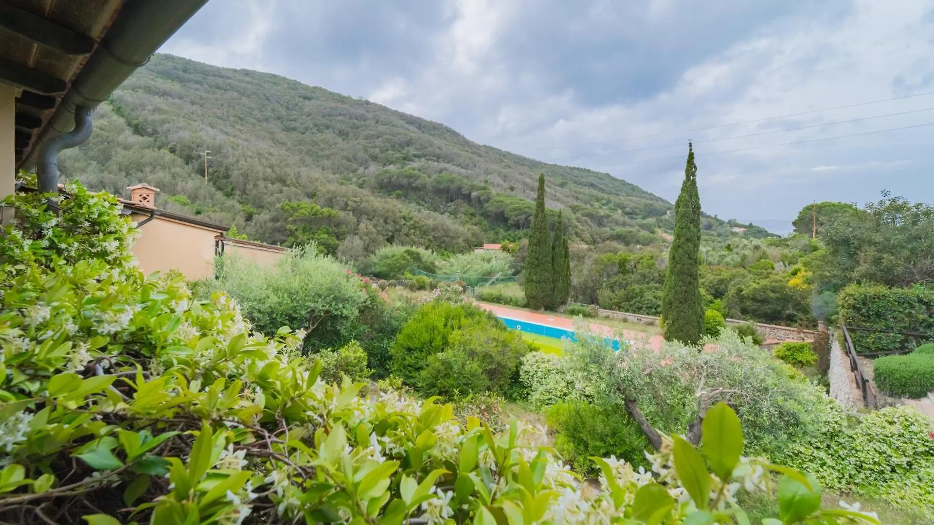 Relais Nisportino Borgo Alloro Fonte Ed Aida - Goelba Apartment