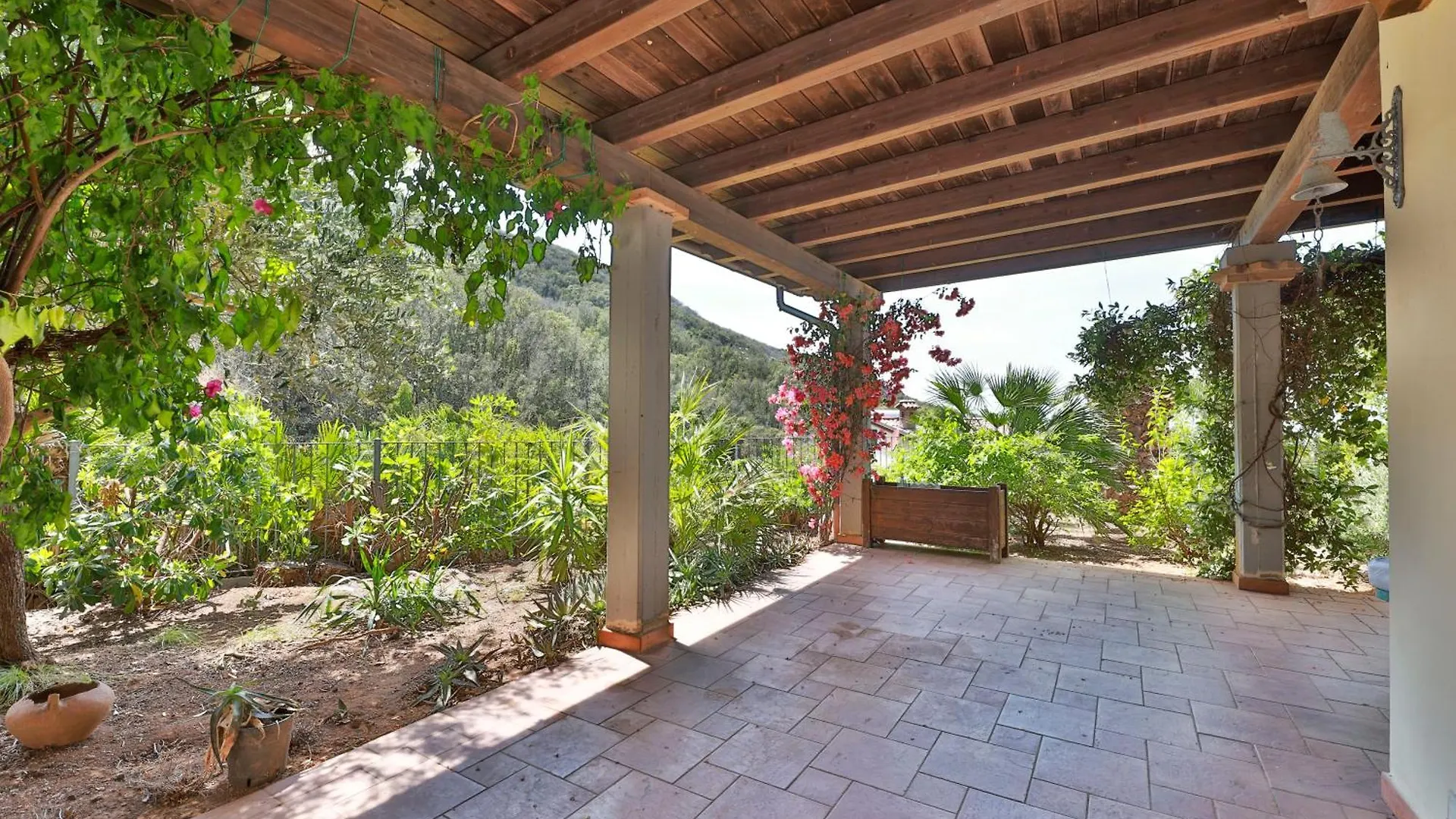 Relais Nisportino Borgo Alloro Fonte Ed Aida - Goelba Casa Castagno