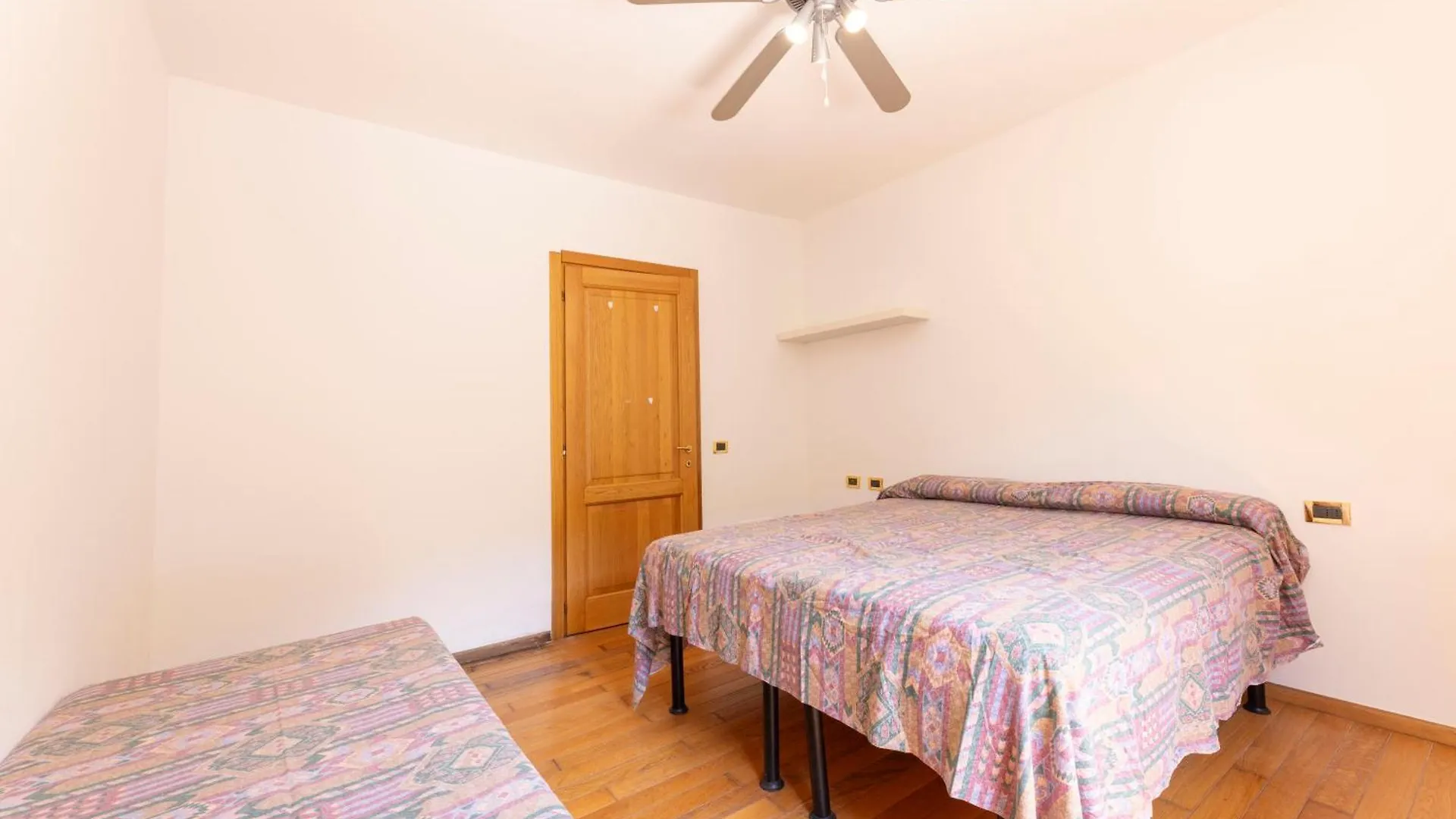 Relais Nisportino Borgo Alloro Fonte Ed Aida - Goelba 0*, Casa Castagno Italy