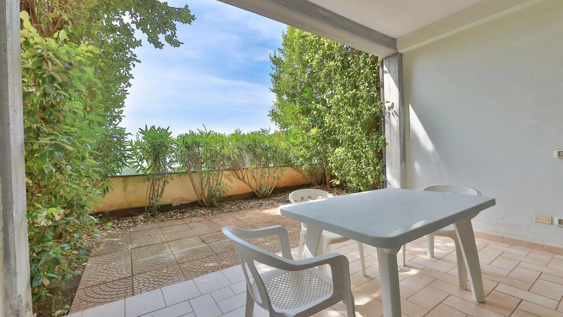 Apartment Relais Nisportino Borgo Alloro Fonte Ed Aida - Goelba Italy