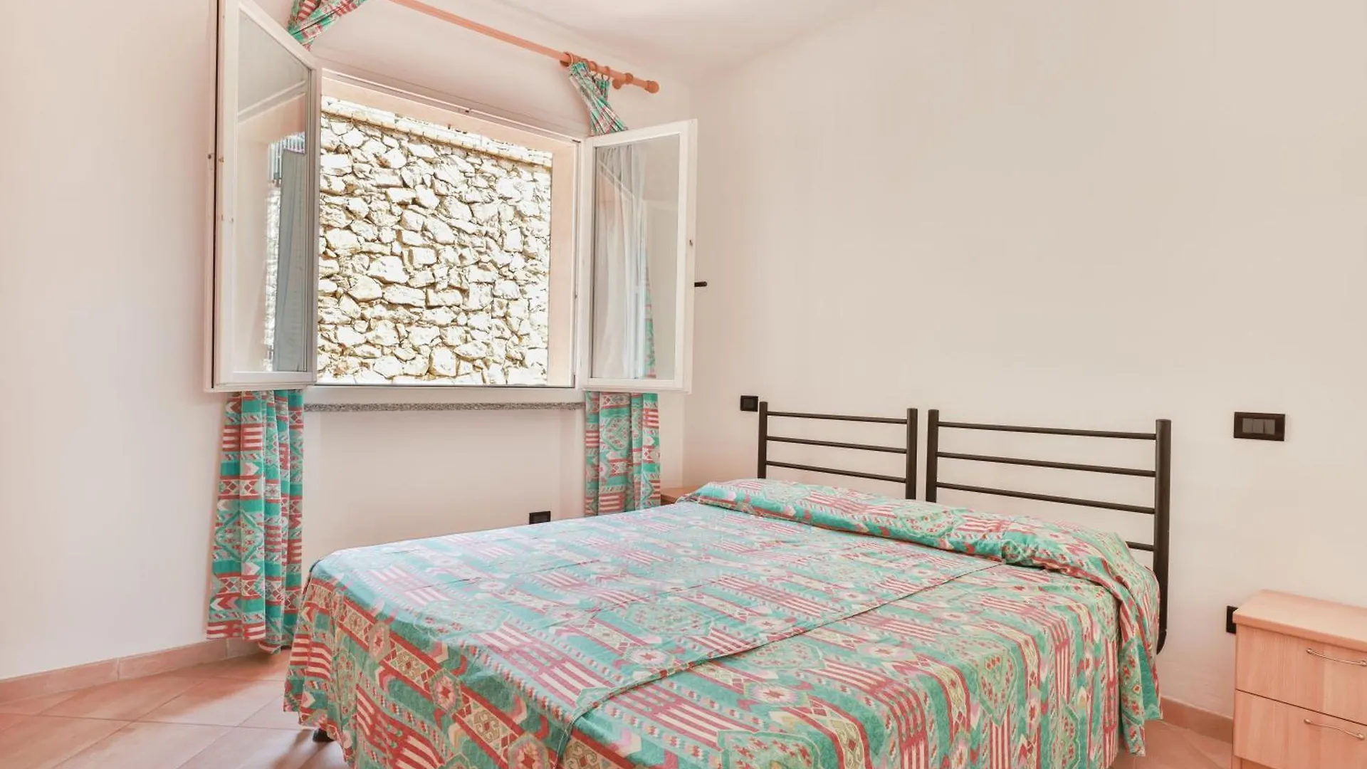 Apartment Relais Nisportino Borgo Alloro Fonte Ed Aida - Goelba